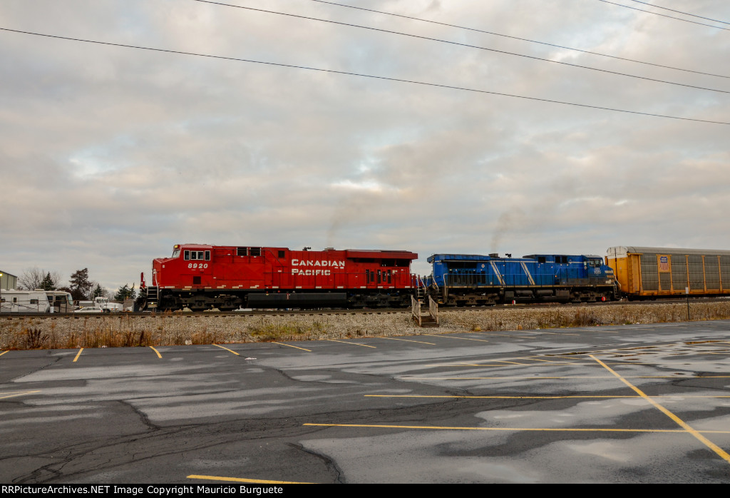 CP ES44AC & CEFX AC44CW Locomotives in the yard